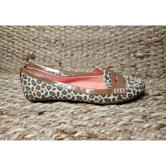 Sperry Canvas Leopard Print Penny Loafers Women’s Size 7 M Comfort Flats - Picture 1 of 12